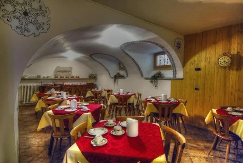 Meuble Garni Della Contea Hotel Bormio 3*,  Italien