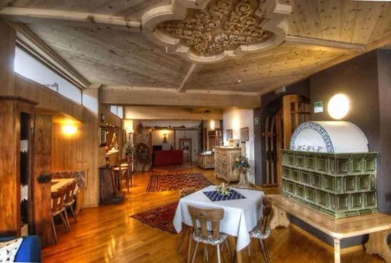 Meuble Garni Della Contea Hotel Bormio Italien