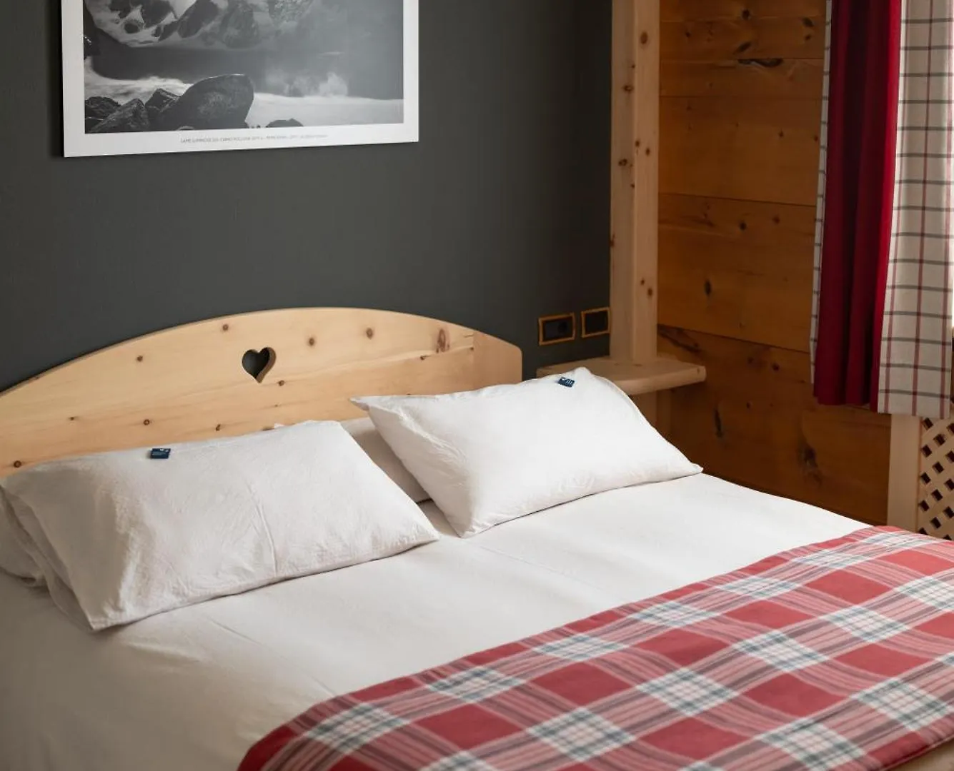 Meuble Garni Della Contea Hotel Bormio 3*,