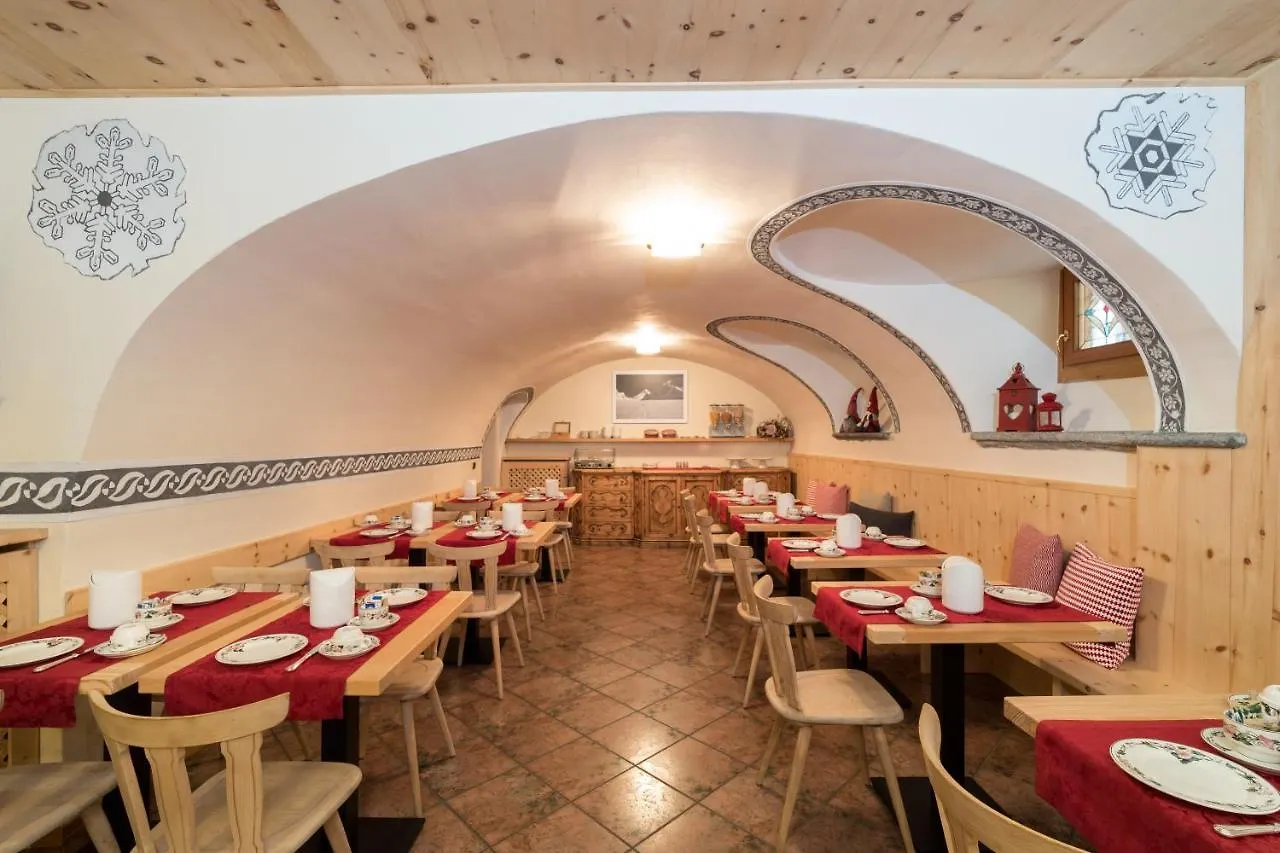 Meuble Garni Della Contea Hotel Bormio