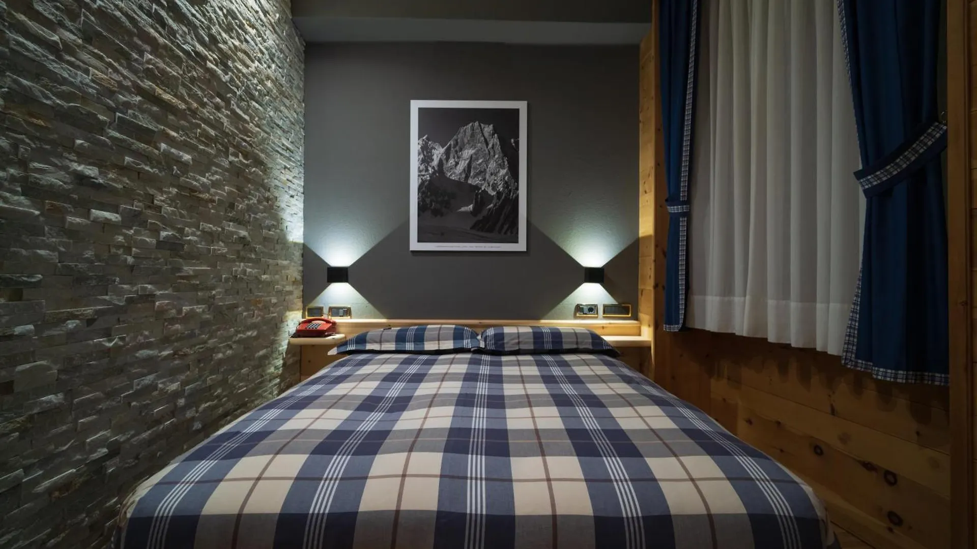 Meuble Garni Della Contea Otel Bormio 3*,  İtalya