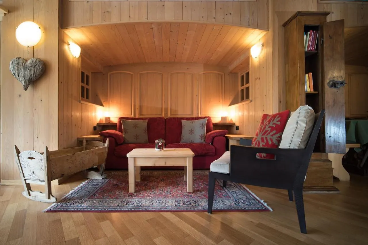 Meuble Garni Della Contea Otel Bormio 3*,  İtalya